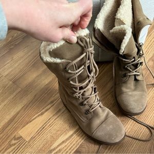 UGG Australia UGG Women's Gradin Lace Up Fold-Down Combat Boots Size 8 - Women